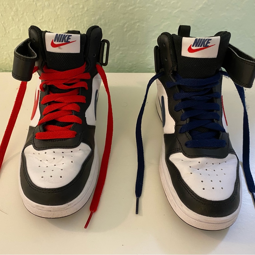 Nike SB Kids Court Borough Mid 2 White, Red, & Black Shoes - Picture 2 of 9